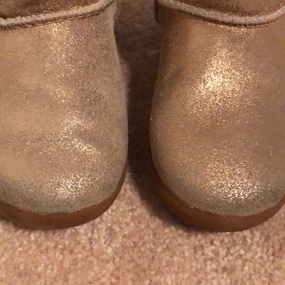 Sparkly UGG size 9 - Picture 5 of 7